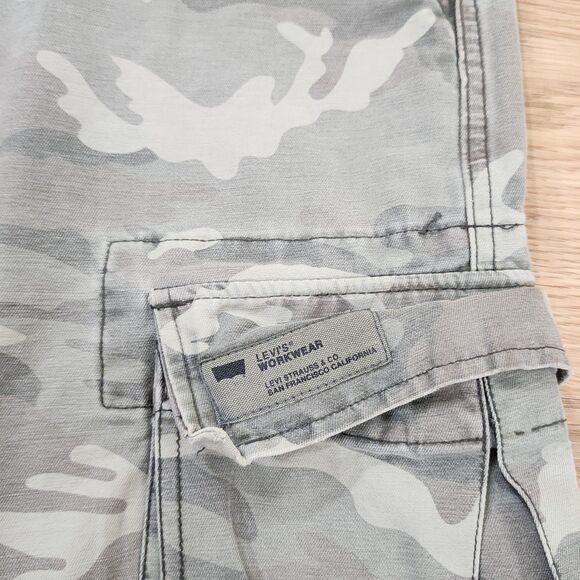 Levis Cargo Shorts Mens 34 Camouflage Camo Workwear Pockets 36" Waist 10" Inseam - Picture 4 of 9
